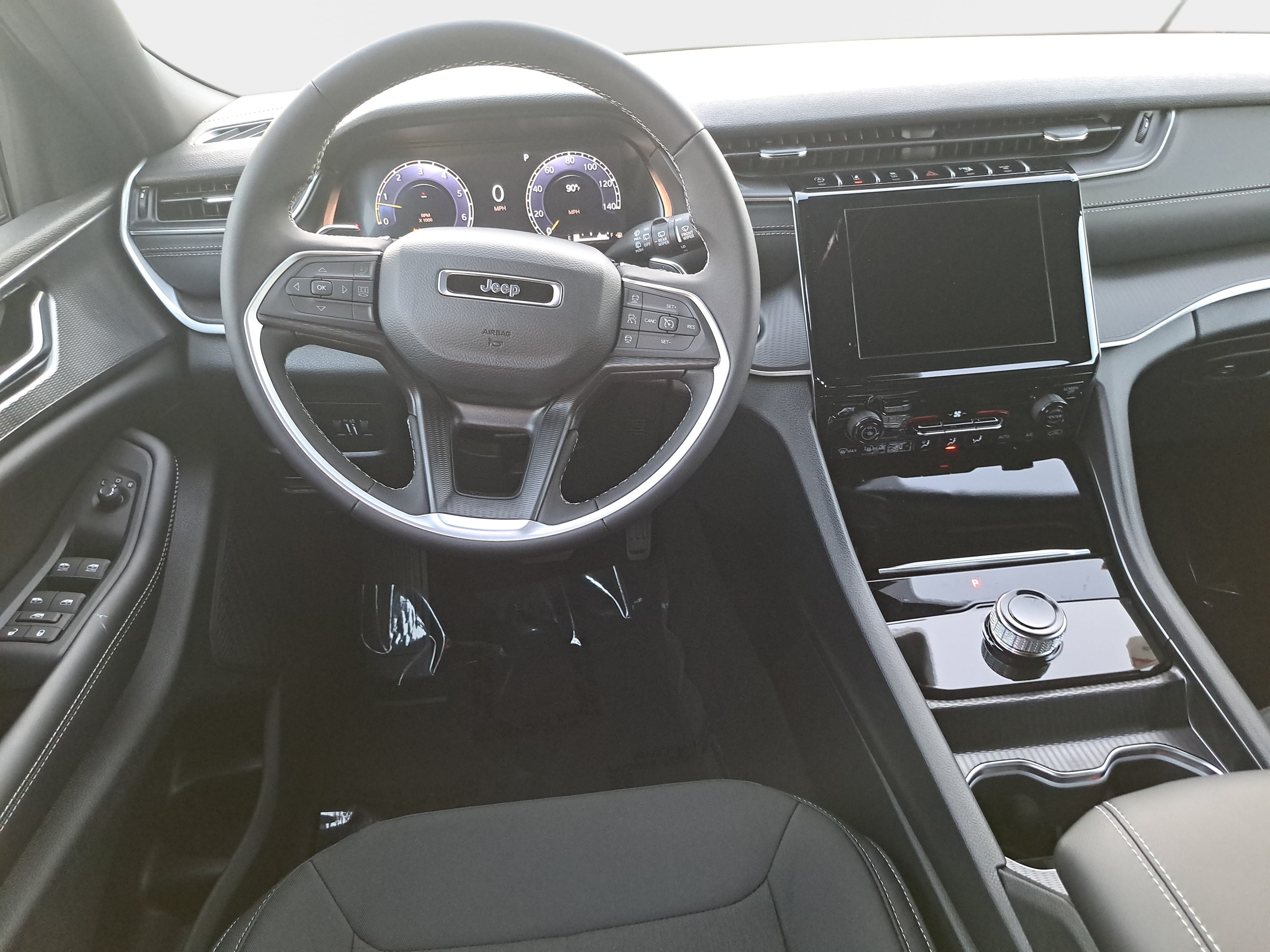 New 2026 Jeep Grand Cherokee Laredo AWD/4WD image 15