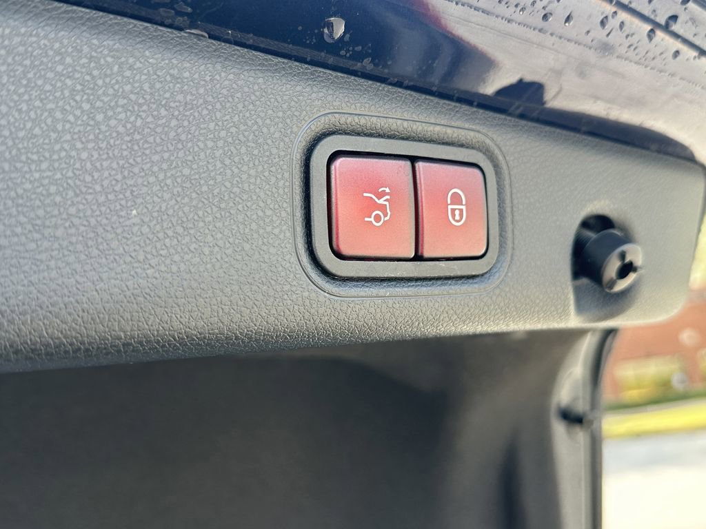 Certified 2022 Mercedes-Benz E 350 Sedan image 23