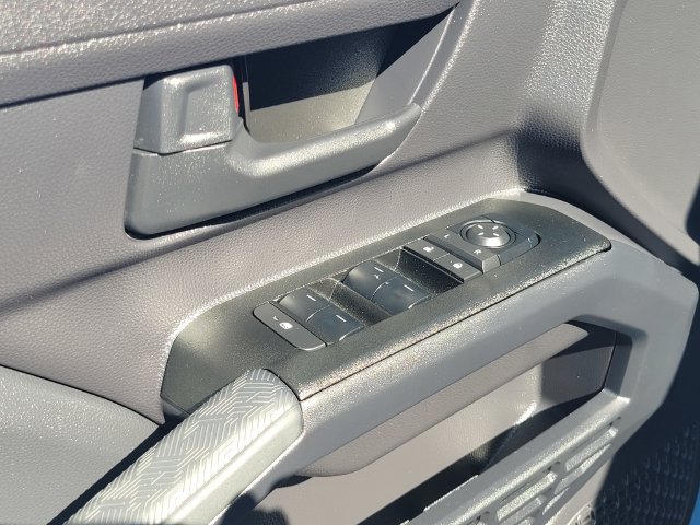 Used 2026 Toyota 4Runner SR5 AWD/4WD image 15