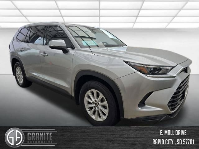 Used 2024 Toyota Grand Highlander XLE image 7