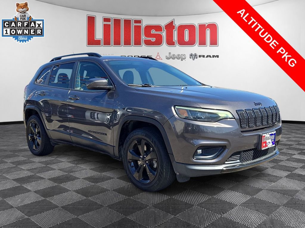 Used 2020 Jeep Cherokee Latitude Plus image 3