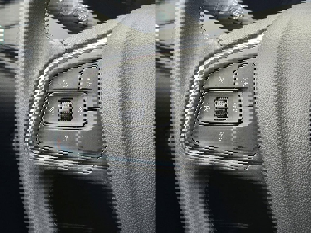 Used 2024 Buick Encore GX Sport Touring image 19