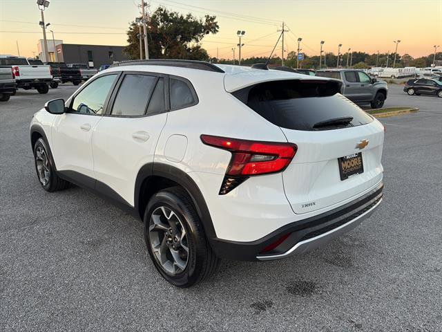Used 2024 Chevrolet Trax LT image 28