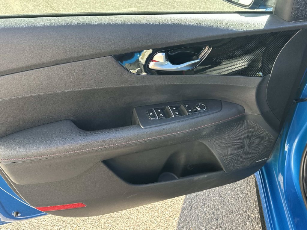 Used 2023 Kia Forte GT w/ GT2 Package FWD image 18