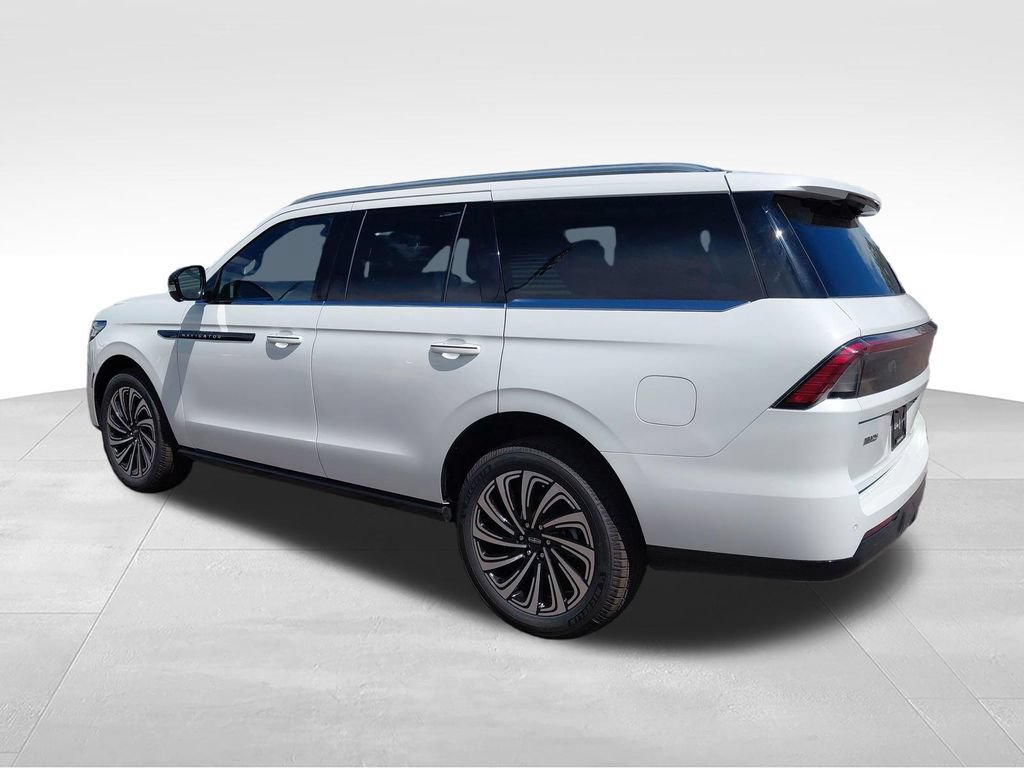 New 2026 Lincoln Navigator Black Label AWD/4WD image 6