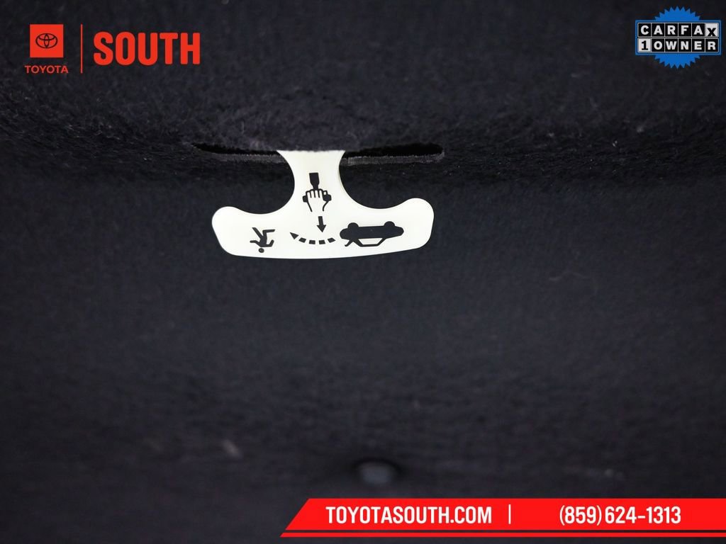 Used 2023 Toyota Camry XLE image 15