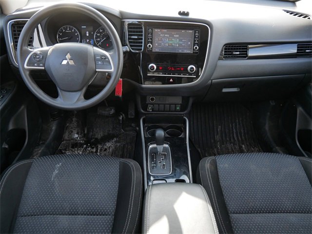 Used 2020 Mitsubishi Outlander ES image 11