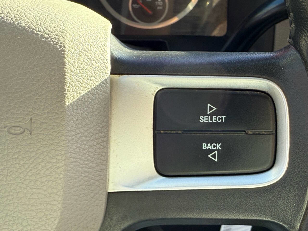 Used 2010 Dodge Ram 2500 Truck SLT w/ Luxury Group image 32