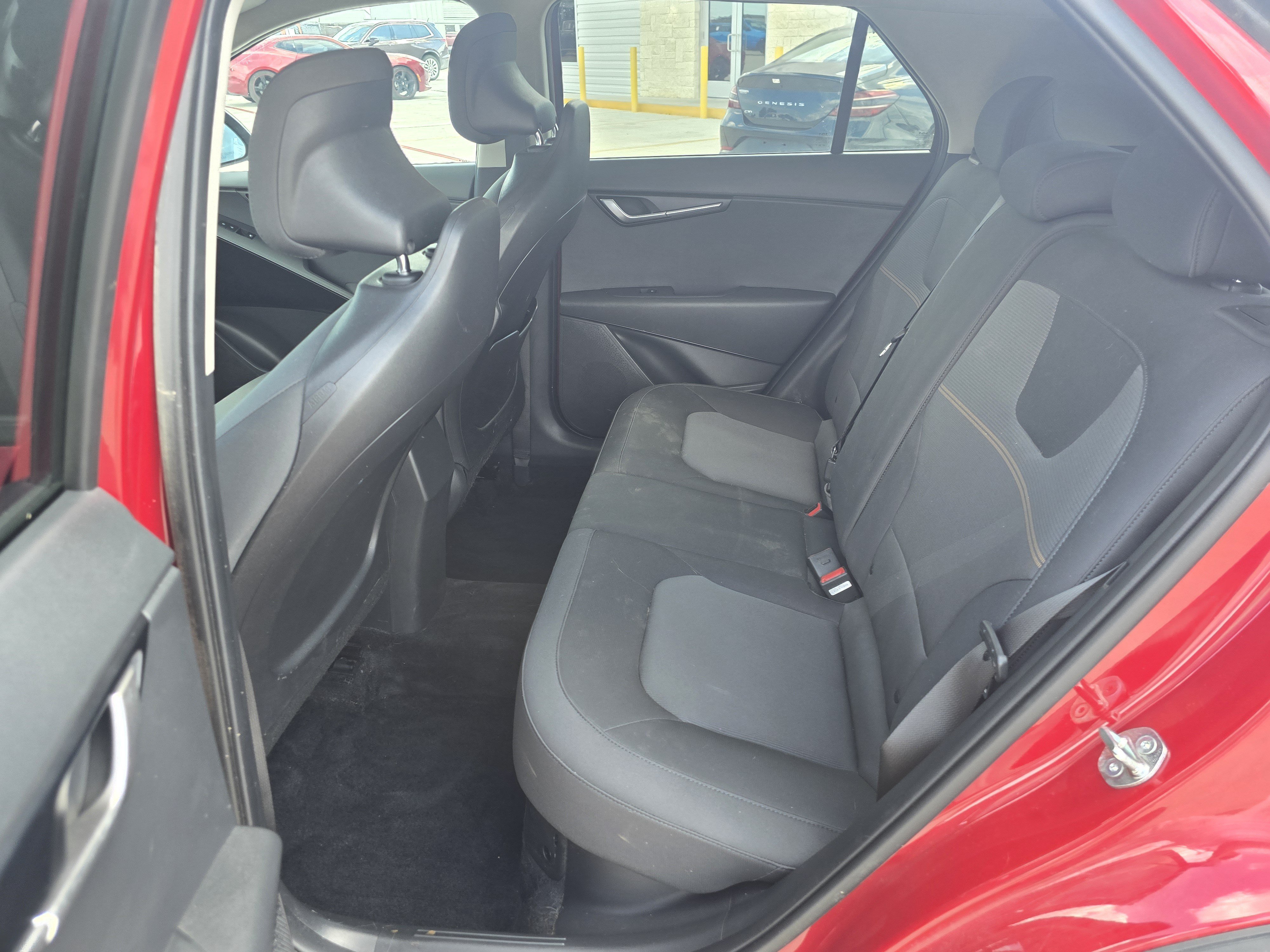 Used 2024 Kia Niro LX FWD image 10