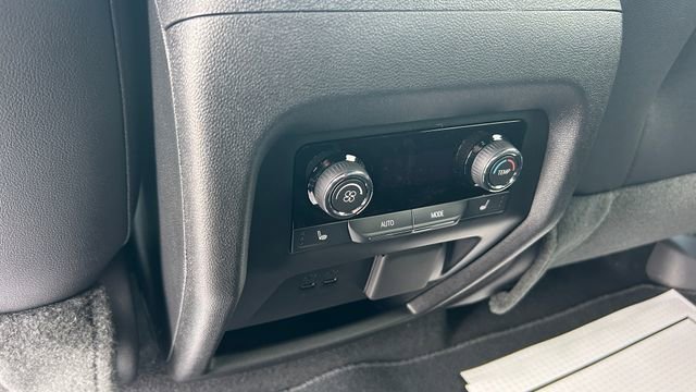 New 2026 Chevrolet Traverse RS image 34