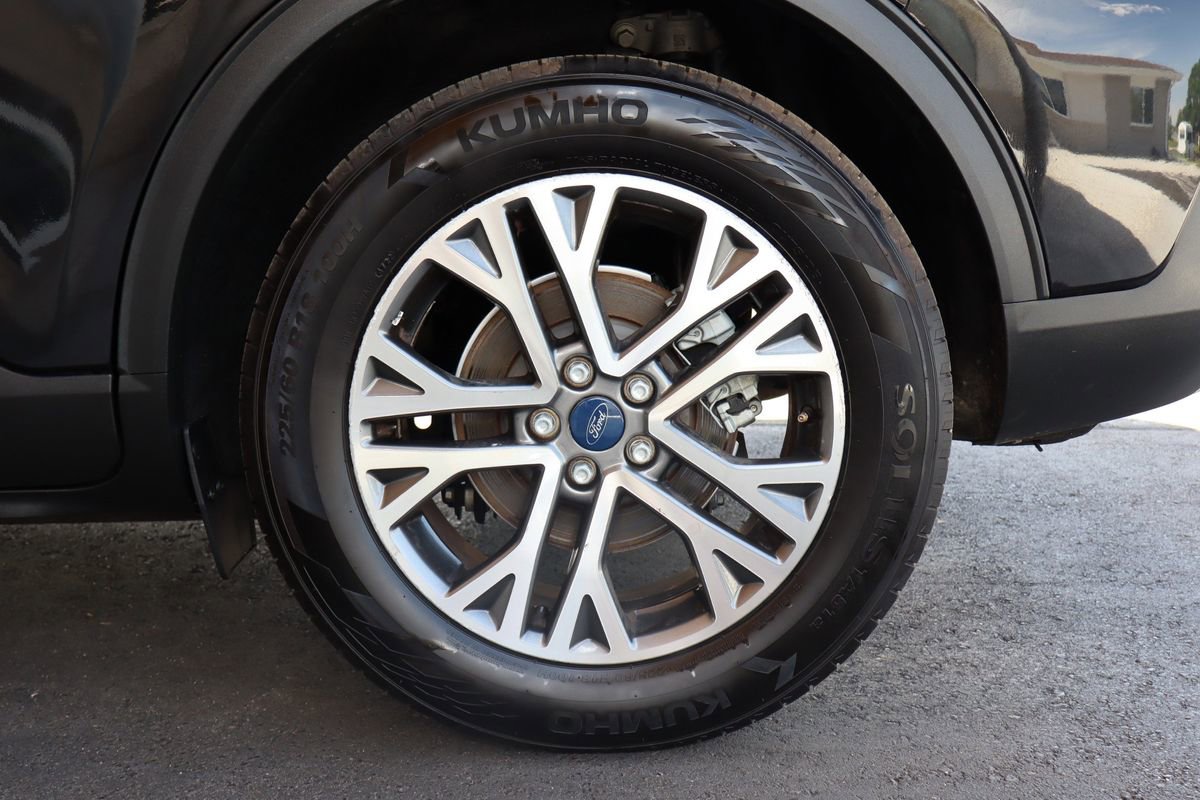 Used 2022 Ford Escape SEL image 42