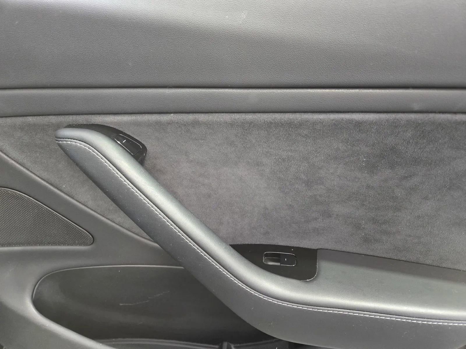 Used 2017 Tesla Model 3 Long Range RWD image 8