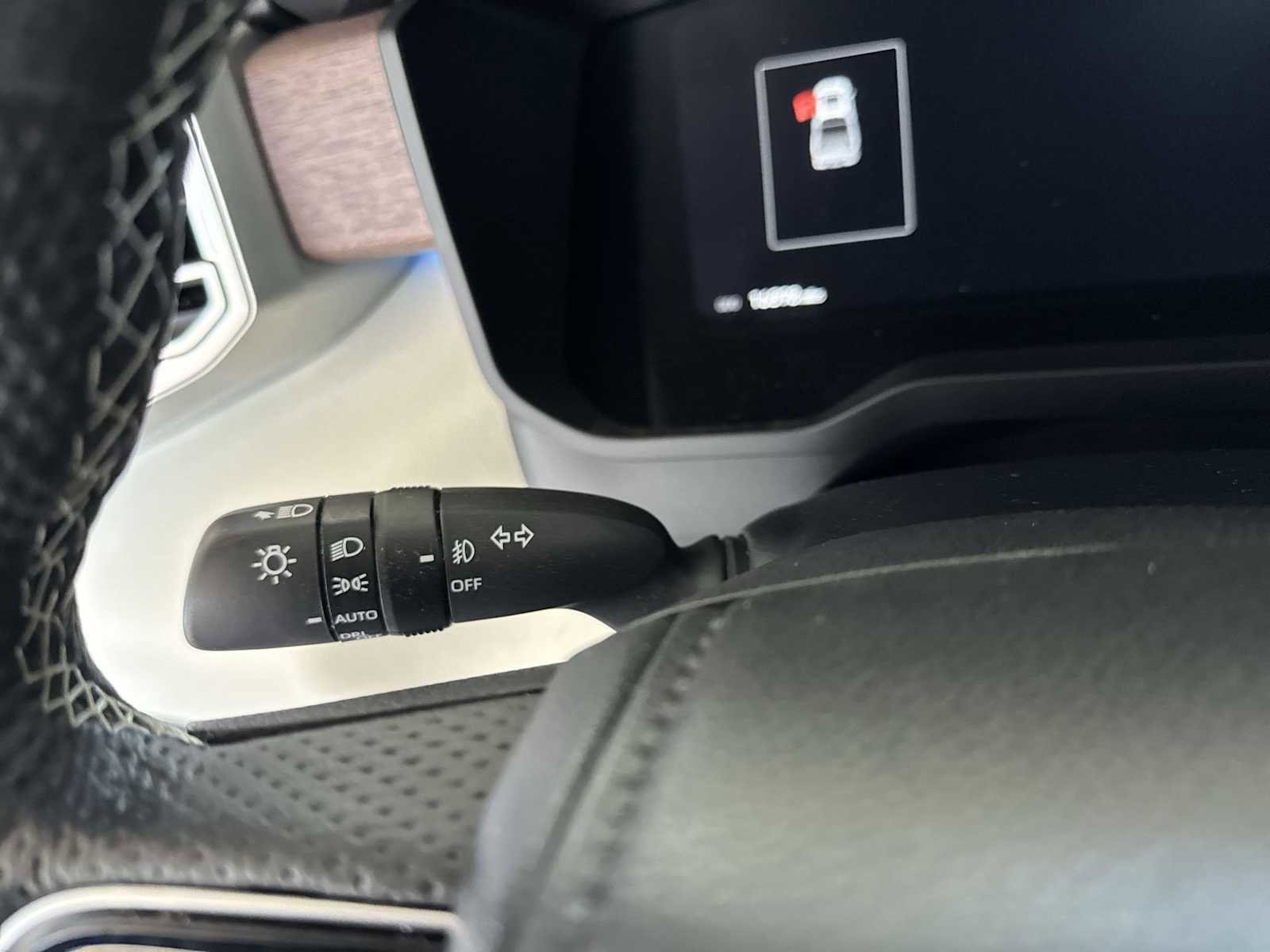 Used 2023 Toyota Tundra Capstone image 28