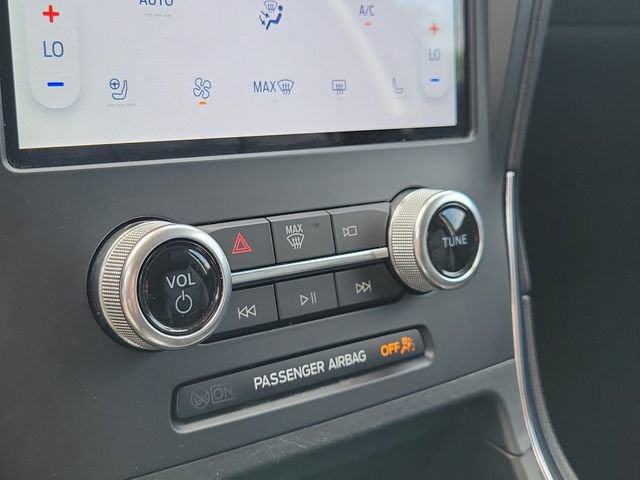 Used 2022 Ford Edge Titanium AWD/4WD image 26