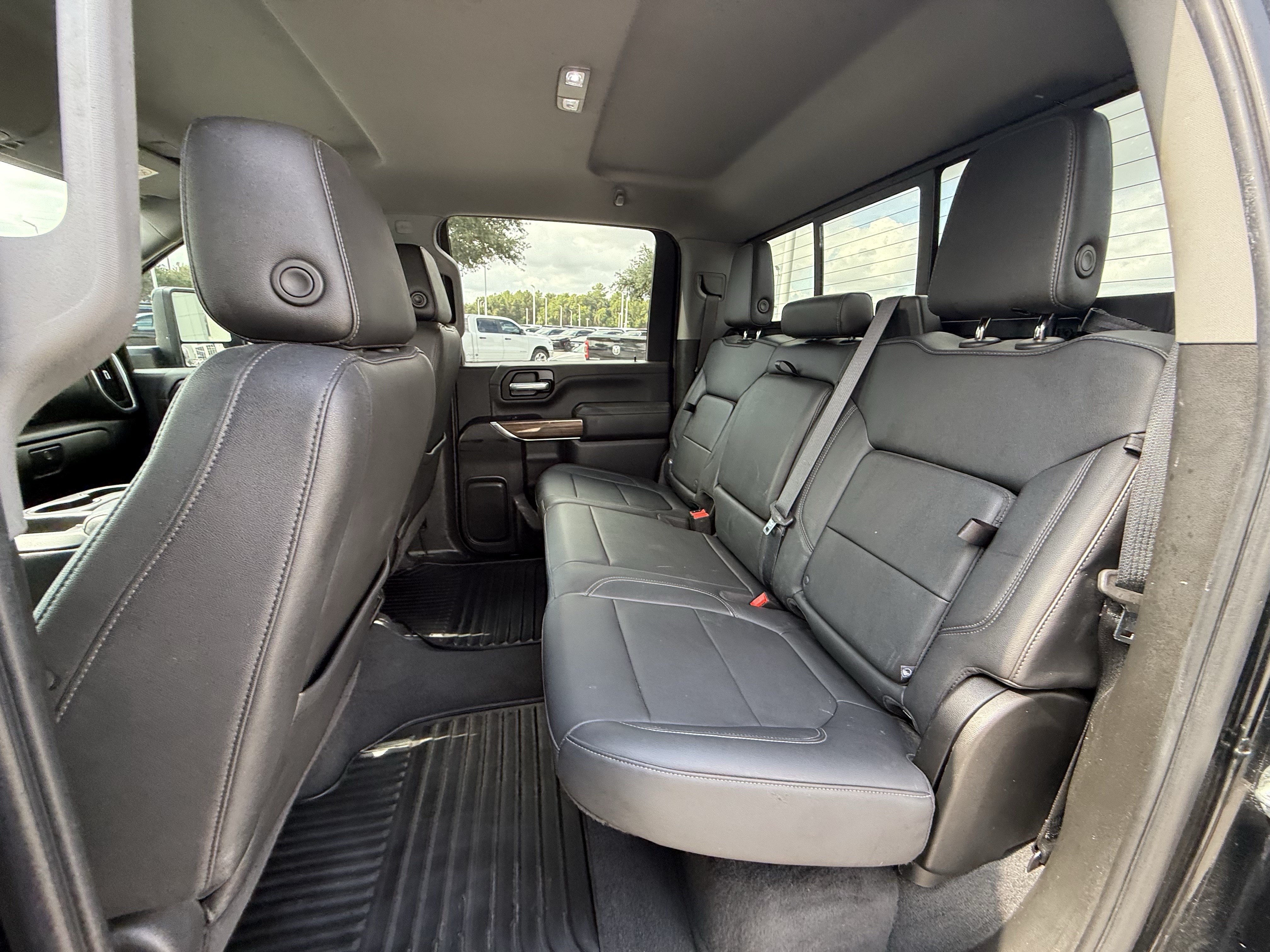 Used 2022 Chevrolet Silverado 2500 LT w/ Midnight Edition AWD/4WD image 29