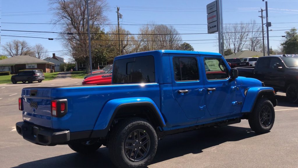 New 2026 Jeep Gladiator Sport AWD/4WD image 8