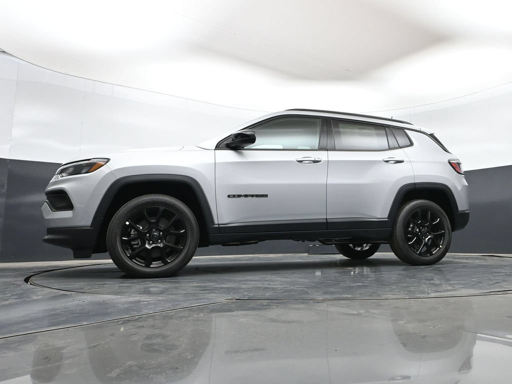 New 2026 Jeep Compass Latitude AWD/4WD image 46