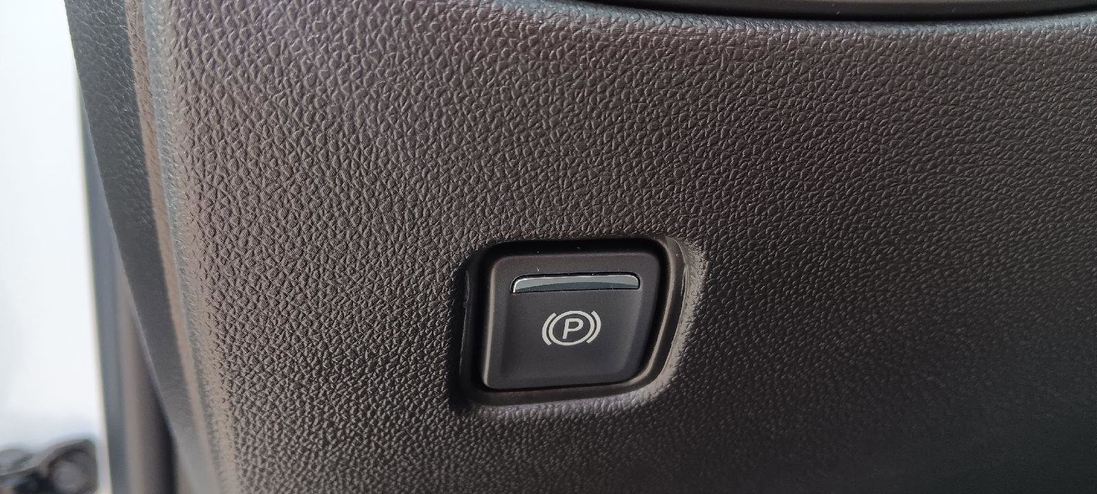 Used 2022 Chevrolet Blazer LT image 12