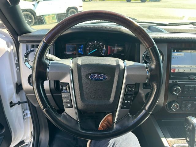 Used 2016 Ford Expedition Platinum image 12