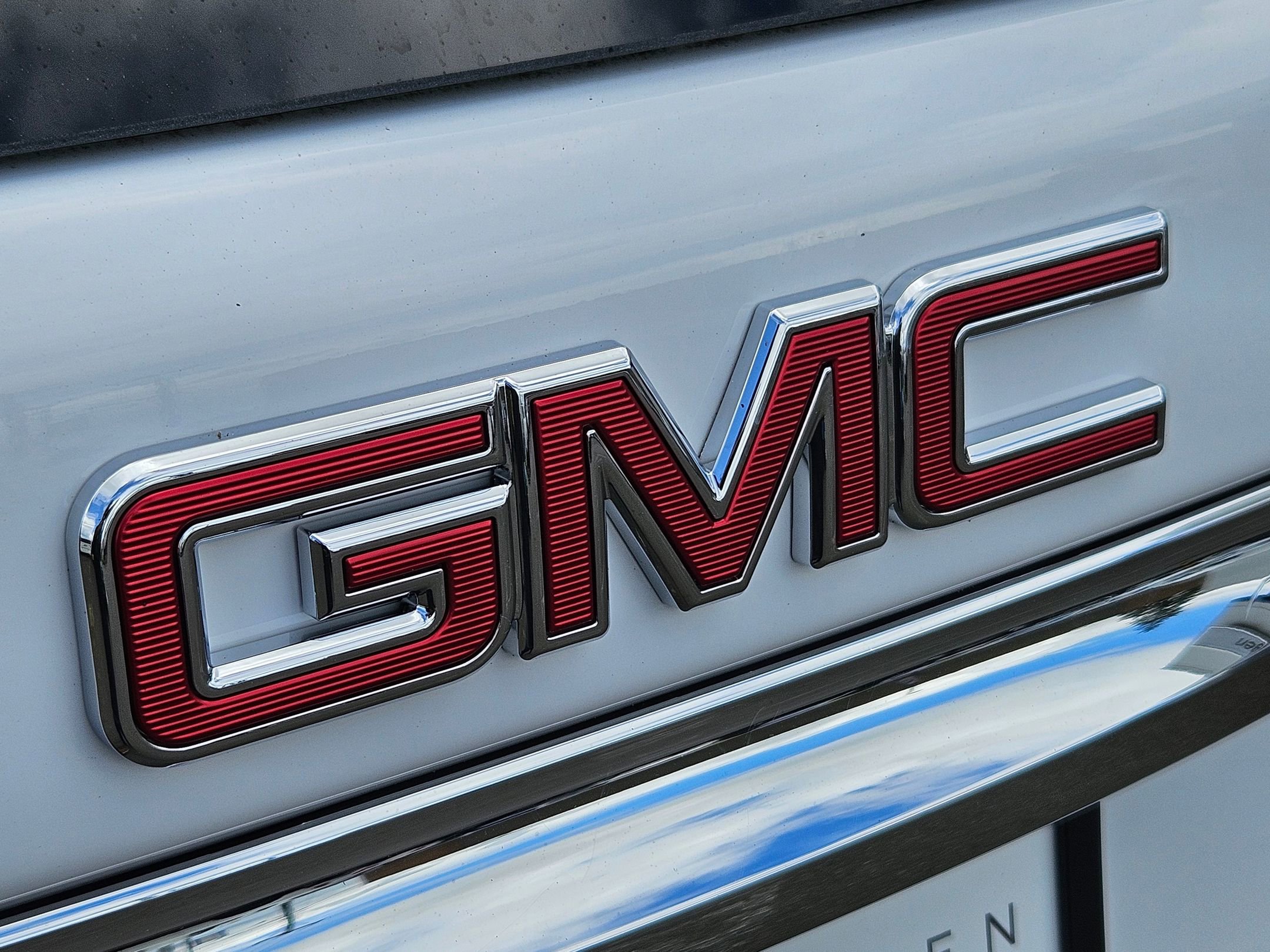 Used 2018 GMC Terrain SLE image 26