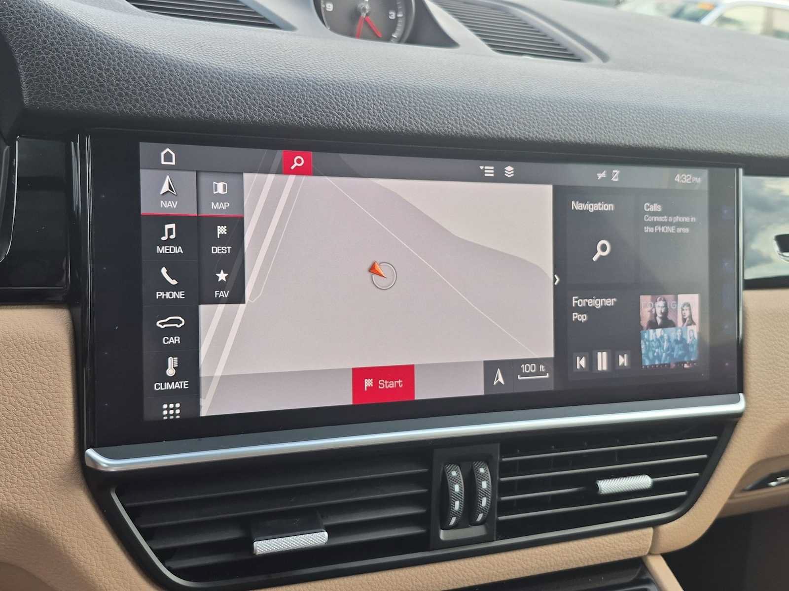 Used 2019 Porsche Cayenne AWD/4WD image 30
