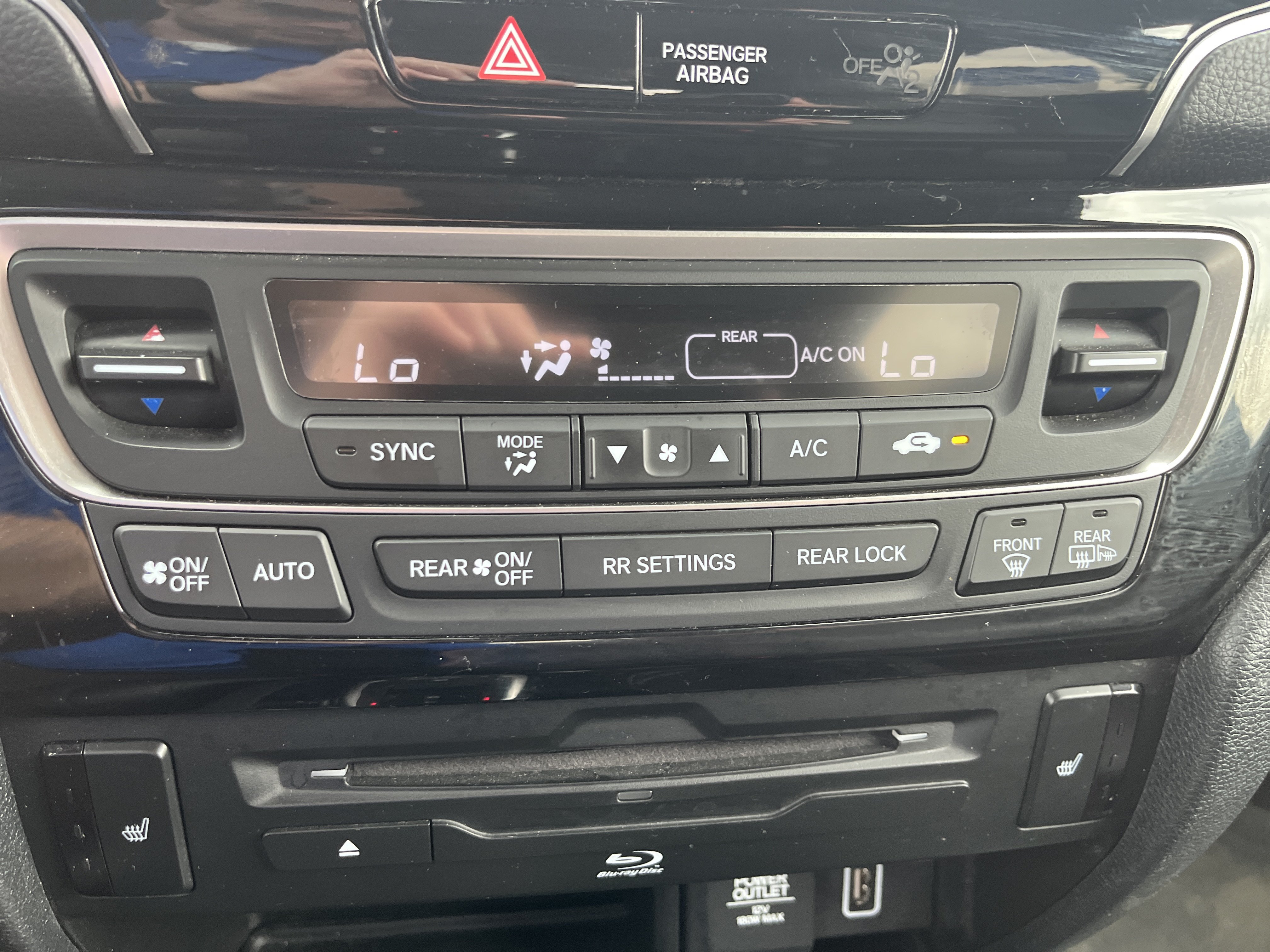 Used 2021 Honda Pilot Touring image 32