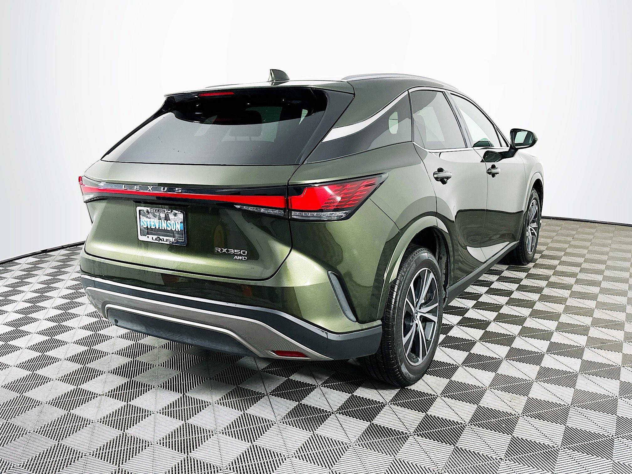 Used 2024 Lexus RX 350 AWD image 7