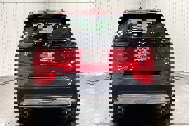 Used 2023 Chevrolet Bolt EUV LT w/ Convenience Package image 4