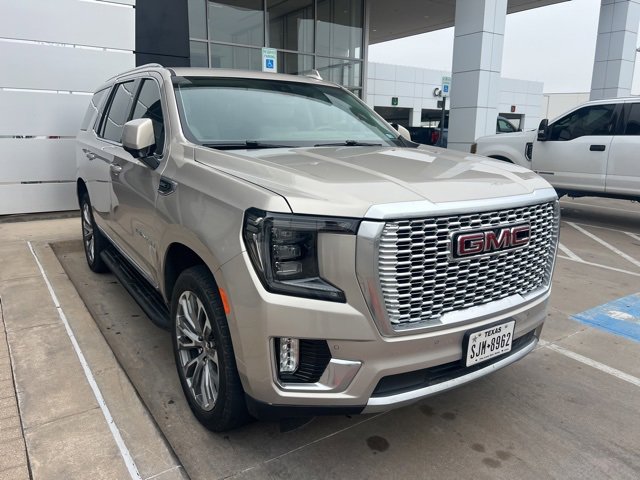 Used 2021 GMC Yukon Denali image 2