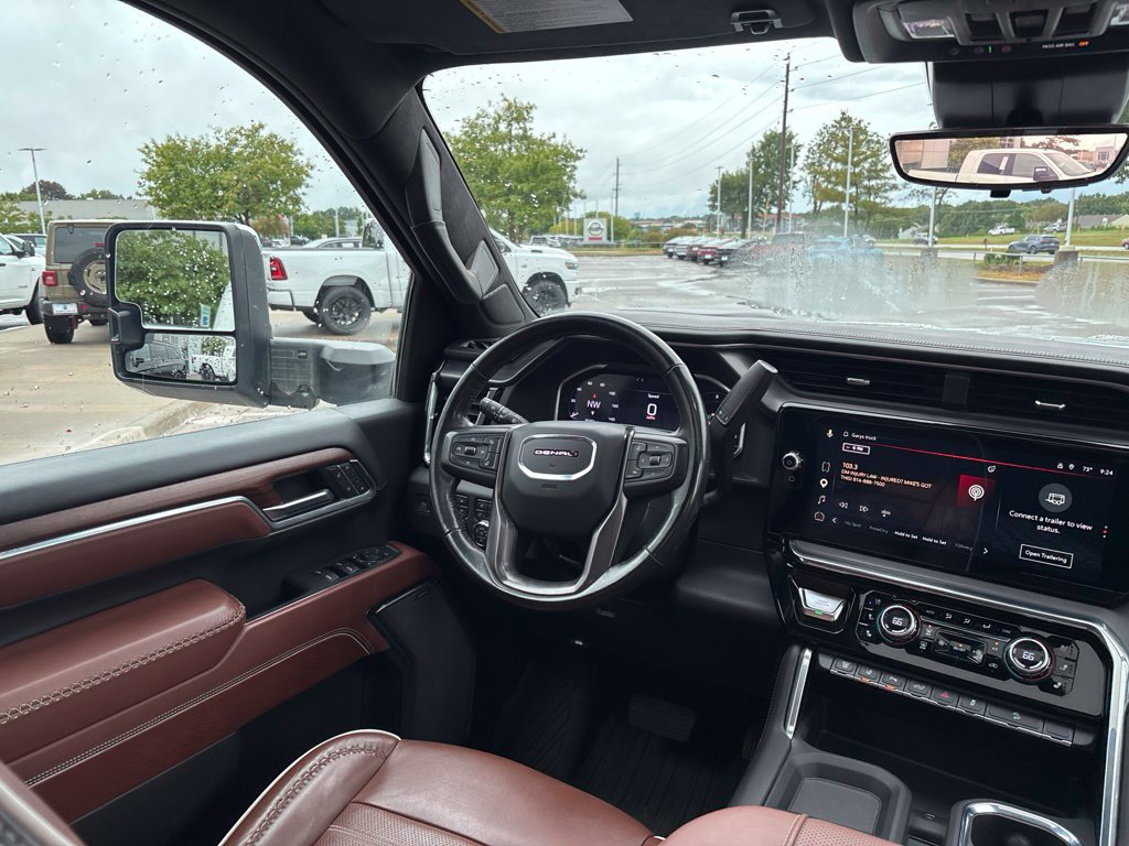 Used 2024 GMC Sierra 3500 Denali Ultimate AWD/4WD image 26