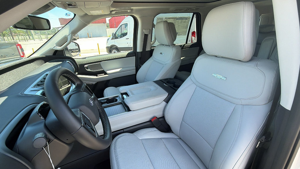 New 2027 Ford Expedition Max Platinum w/ Driver's Package AWD/4WD image 22