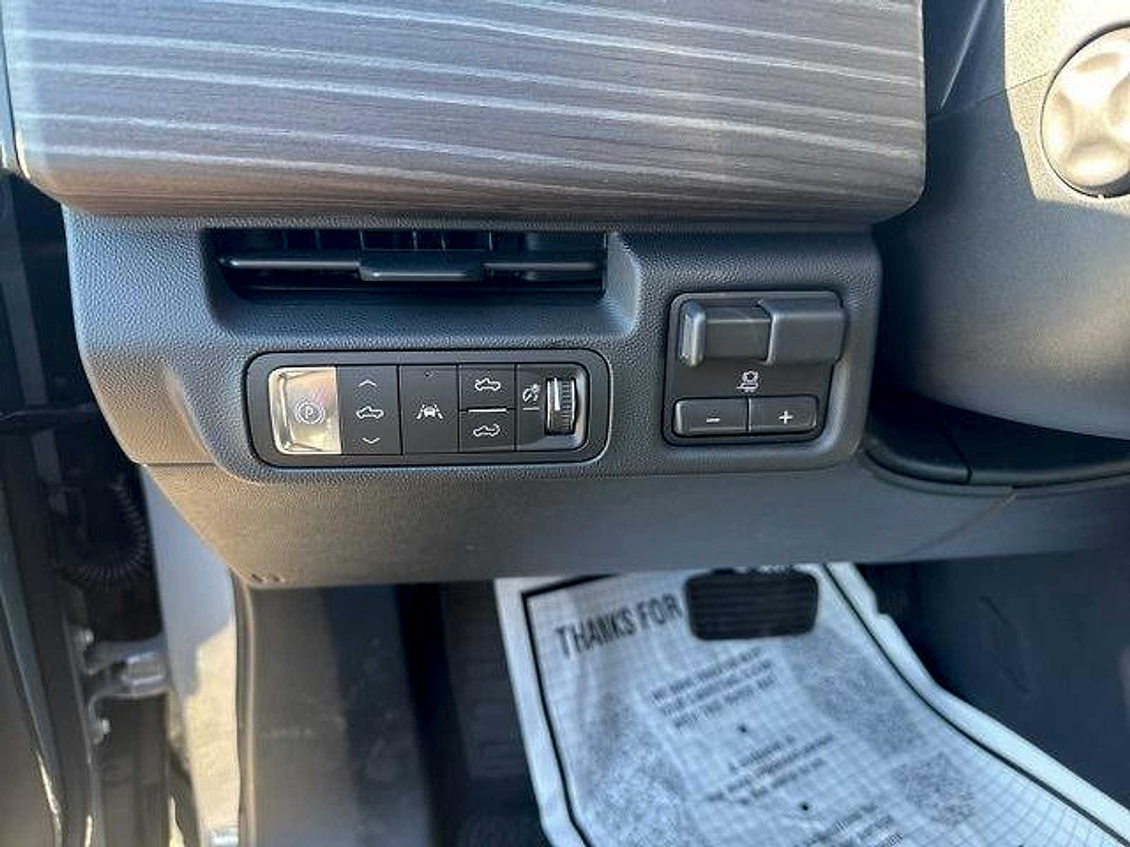 New 2024 GMC Sierra EV Denali AWD/4WD image 21