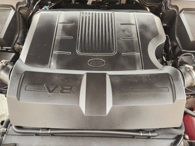 Used 2013 Land Rover LR4 HSE w/ HSE Pkg image 30