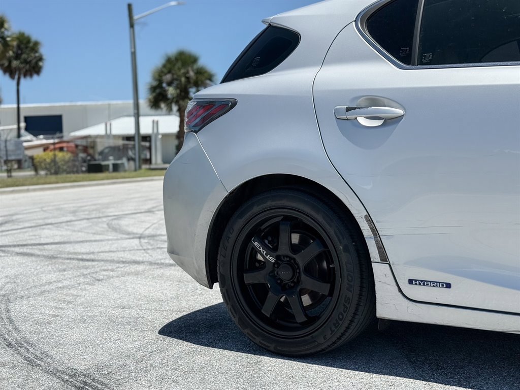 Used 2012 Lexus CT 200h Premium w/ Premium Audio Pkg image 7