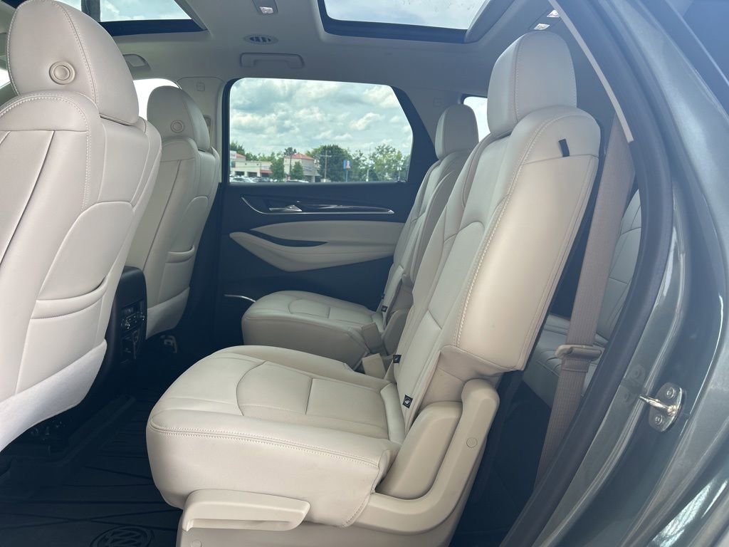 Used 2023 Buick Enclave Premium w/ Experience Buick Package FWD image 9