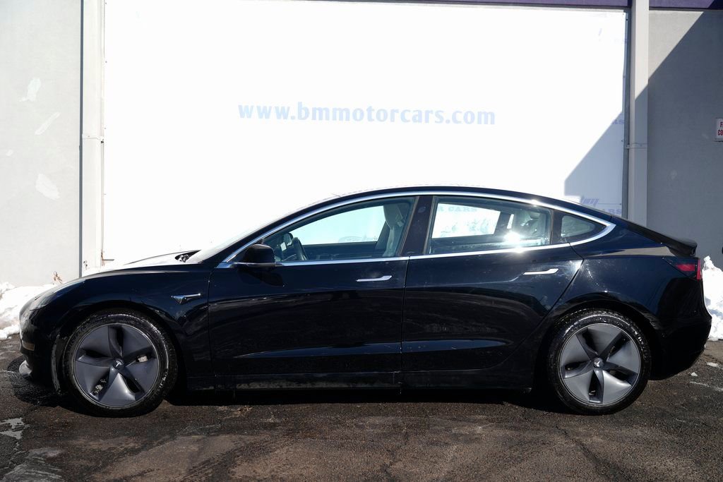 Used 2018 Tesla Model 3 Performance image 8