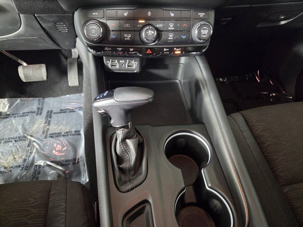 Certified 2025 Dodge Durango GT w/ Blacktop Package image 17