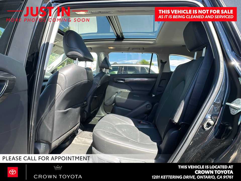 Certified 2026 Toyota Highlander Platinum AWD/4WD image 9
