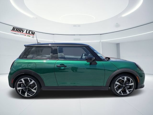 Used 2025 MINI Cooper S FWD image 2