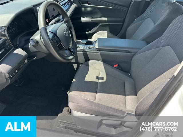 Used 2025 Toyota Camry LE FWD image 10