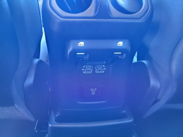 Used 2024 Jeep Wrangler Unlimited Rubicon 4xe AWD/4WD image 13