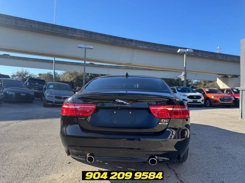 Used 2018 Jaguar XE S AWD/4WD image 31