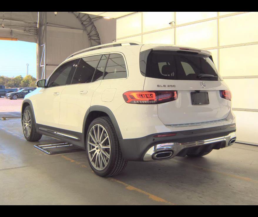 Used 2022 Mercedes-Benz GLB 250 image 9