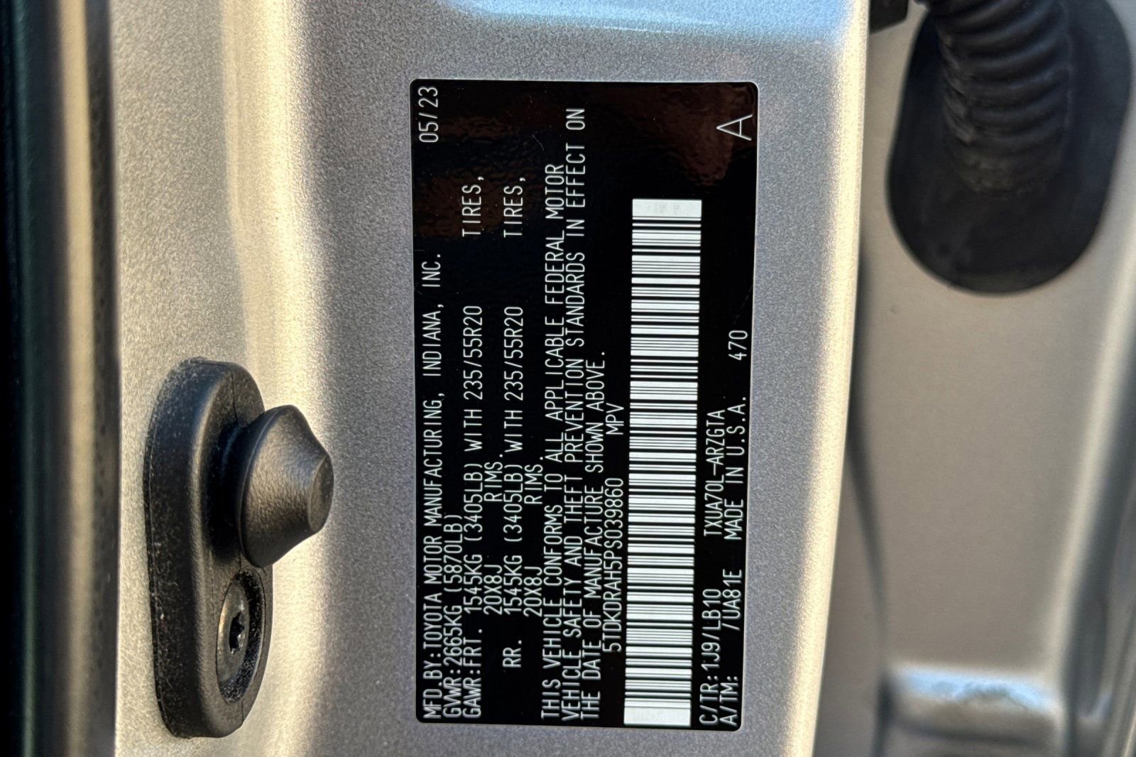 Used 2023 Toyota Highlander Limited FWD image 31