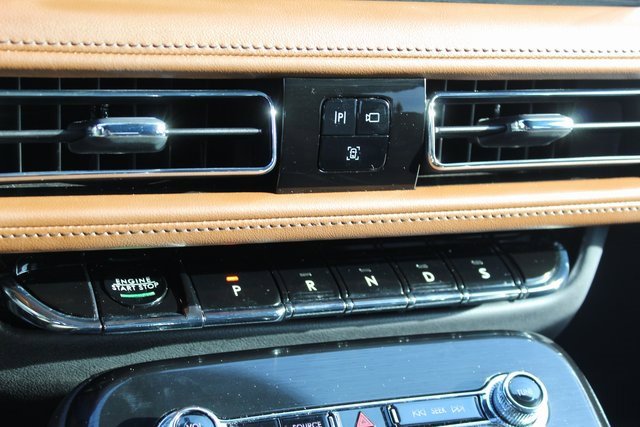 Certified 2023 Lincoln Nautilus Reserve w/ Equipment Group 201A image 28