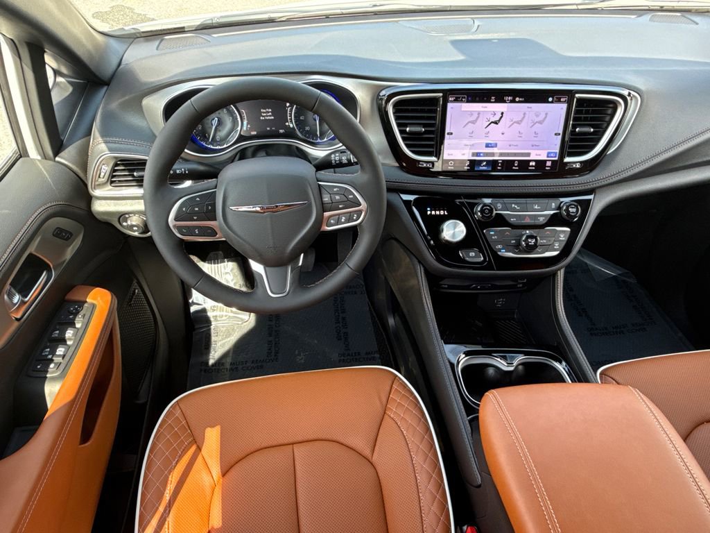 New 2026 Chrysler Pacifica Pinnacle image 24