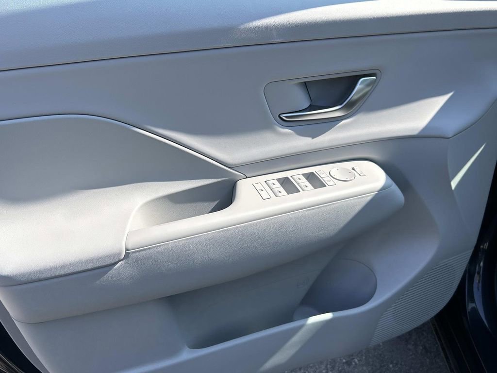 New 2026 Hyundai Kona SEL Premium image 16