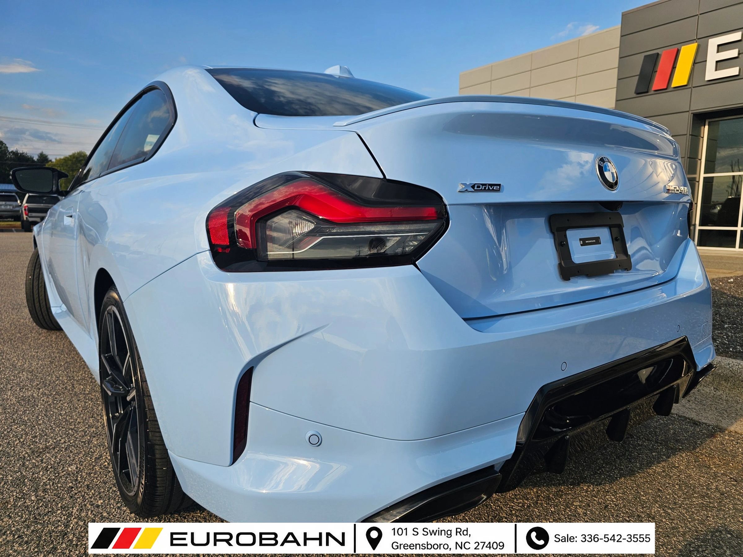 Used 2026 BMW M240i xDrive Coupe AWD/4WD image 3