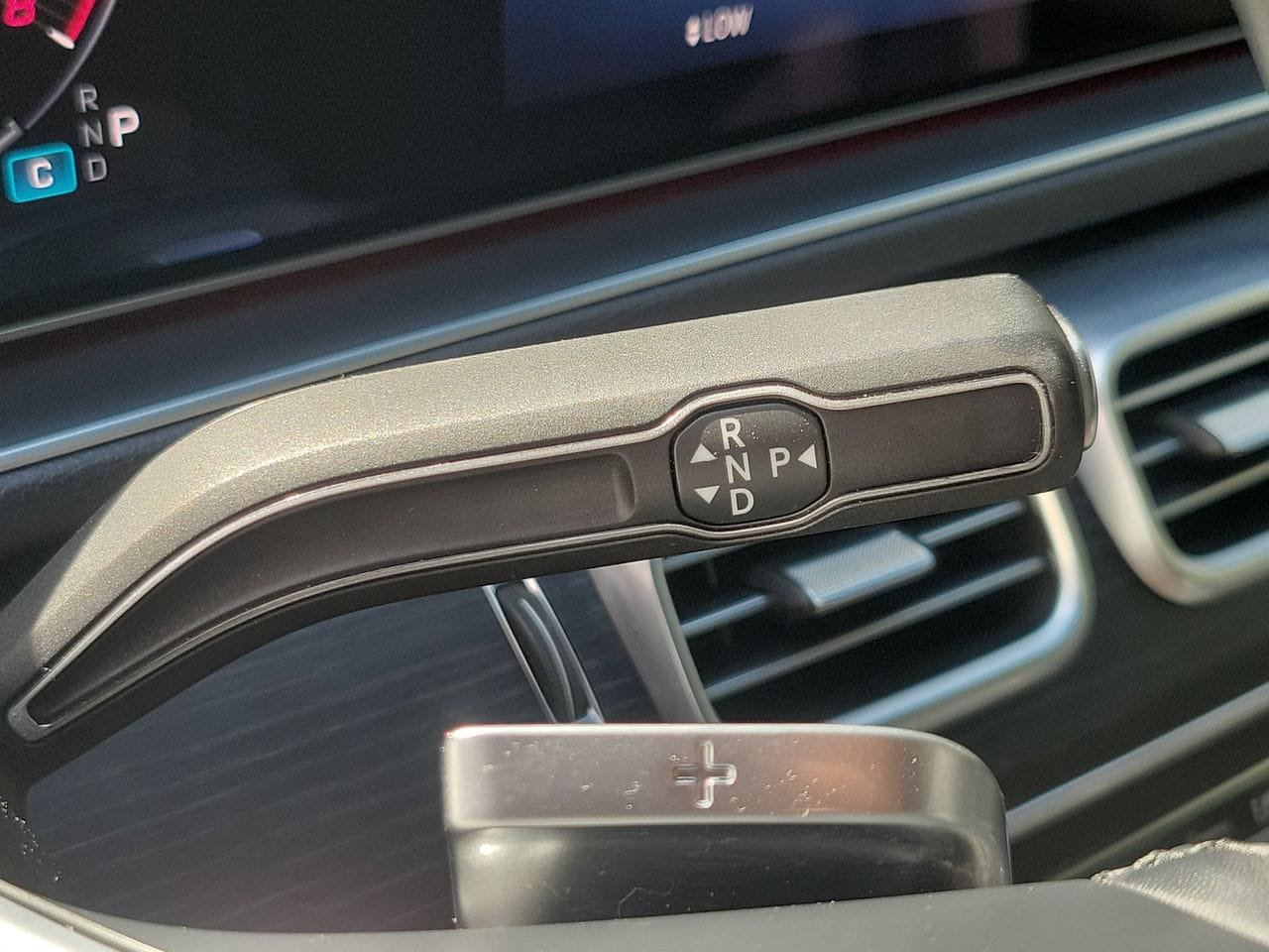 Used 2025 Mercedes-Benz GLE 350 4MATIC image 31
