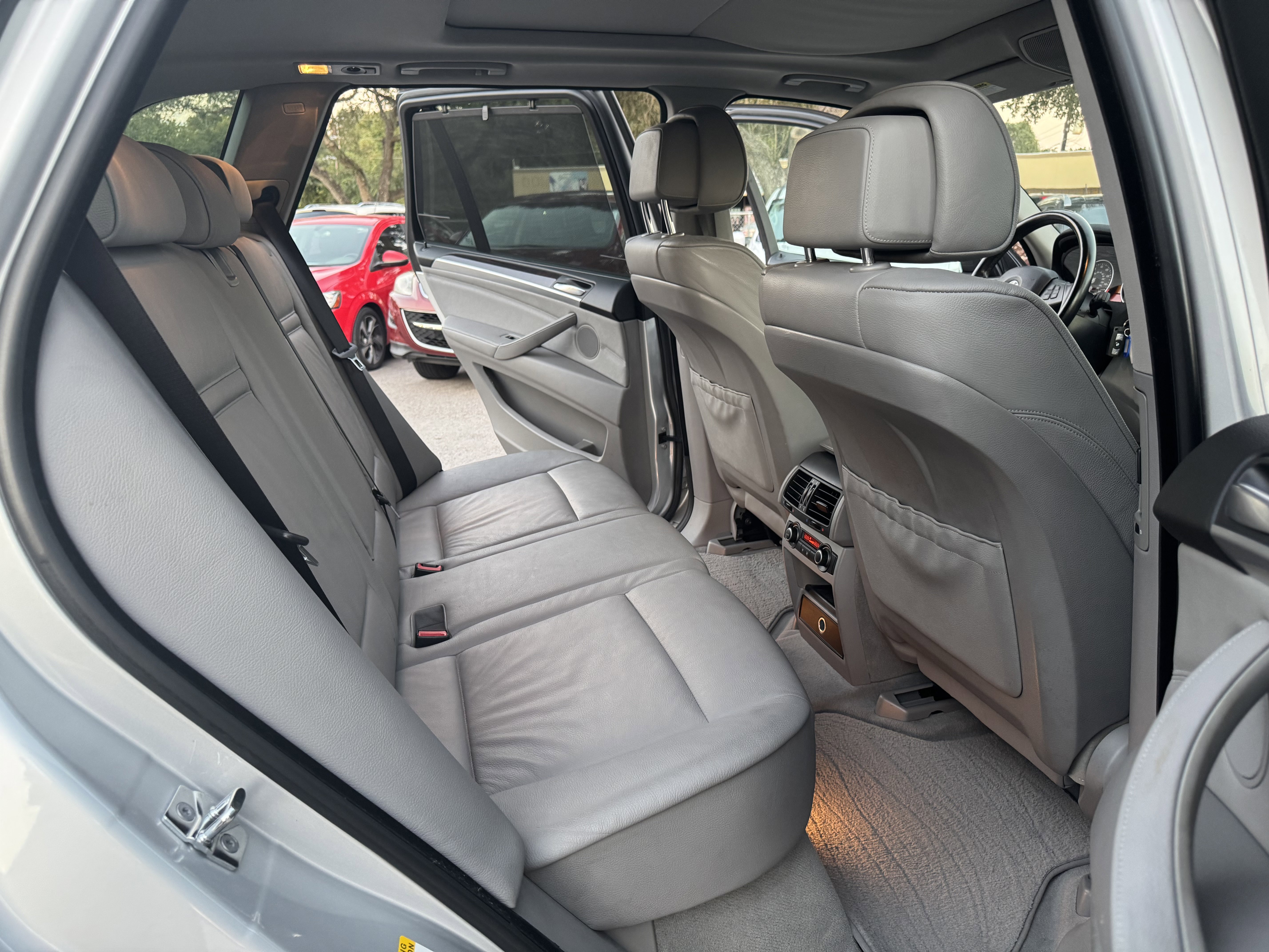 Used 2009 BMW X5 xDrive30i image 14